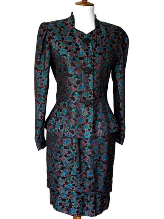 Vintage Dresses & Skirts - Vintage Suit Skirt Set Small Couture Jacket Set Jacquard 80s does 40s Peplum